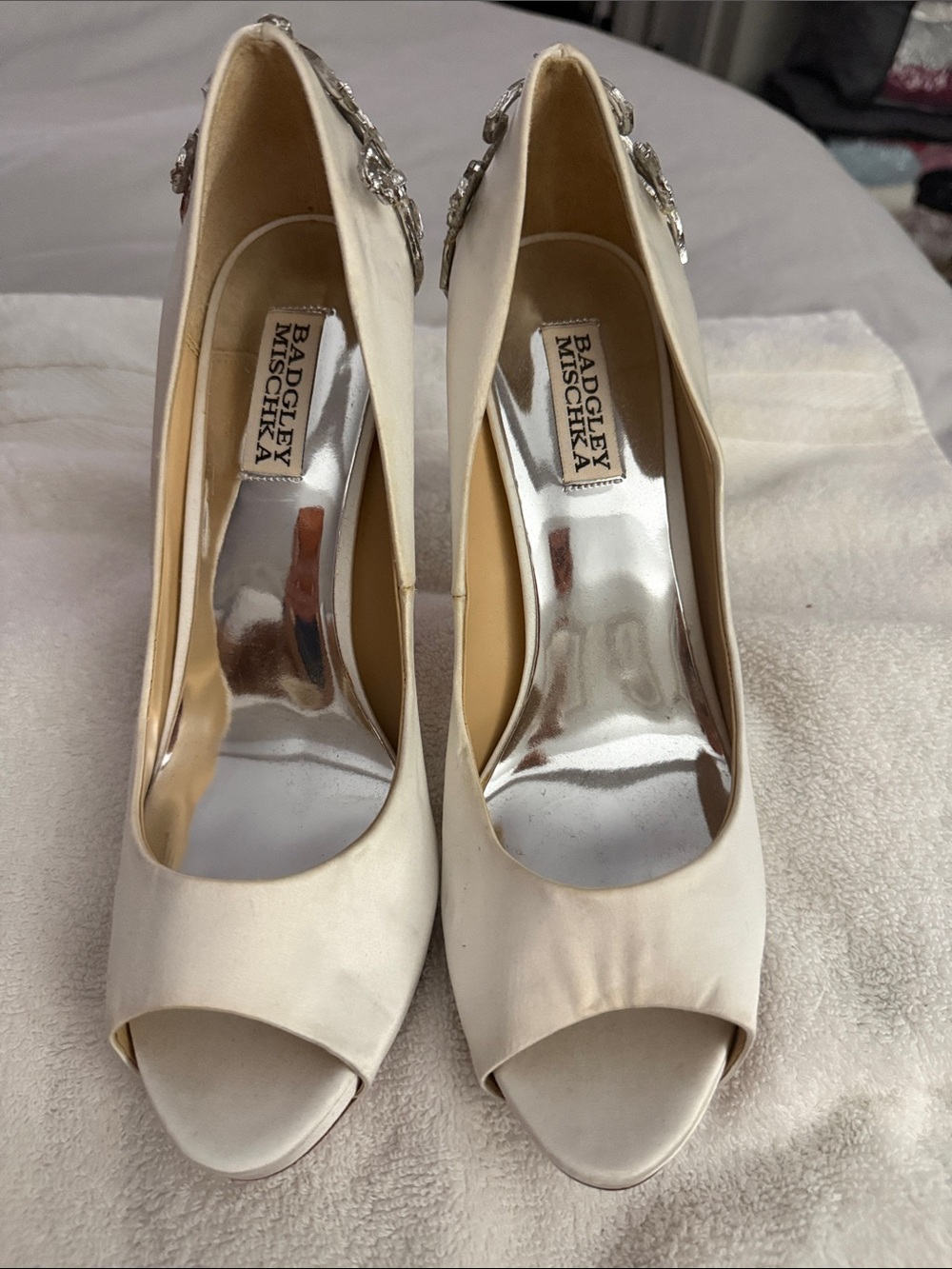 Badgley Mischka Ivory Satin Peep-Toe Pumps - Picture 2 of 6